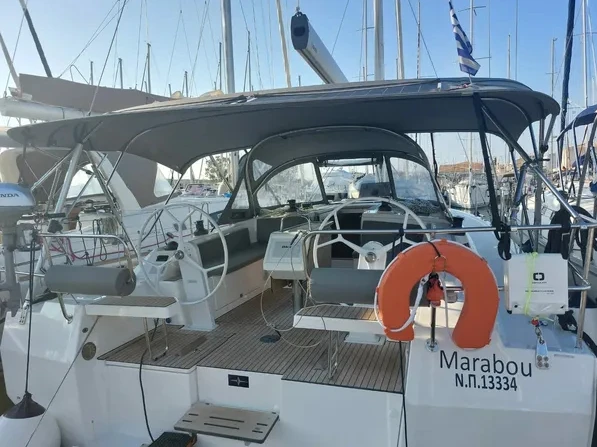 Wynajem łodzi Lefkáda tanio Bavaria C42 (3 cab.)