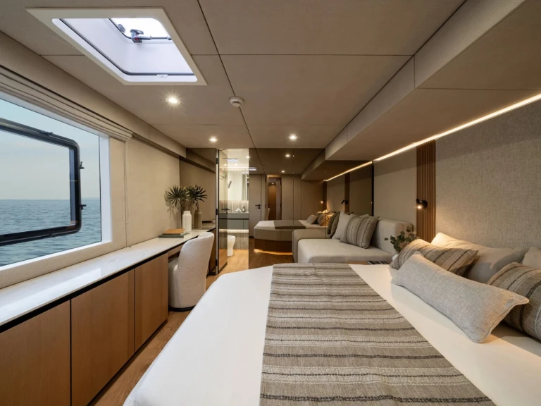 Wynajem łodzi Olbia tanio Sunreef 70