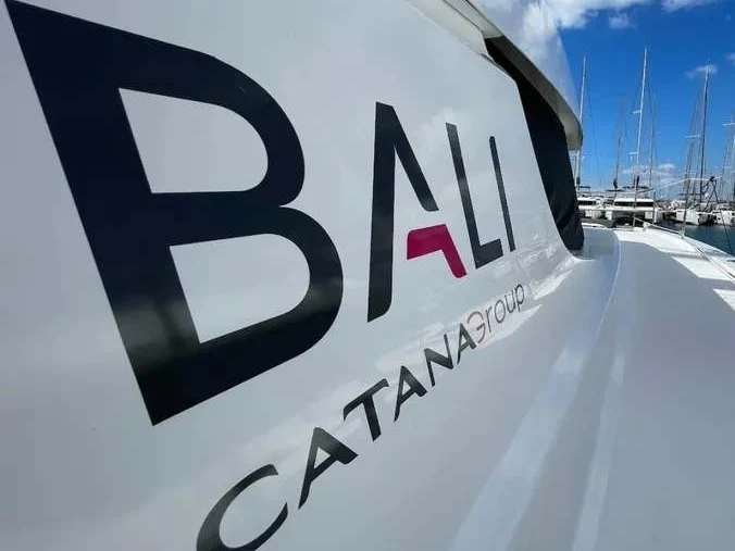 Bali Bali 4.8 między profesjonalistami a osobami prywatnymi w Alimos