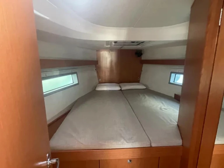 Wynajem łodzi Bavaria Bavaria C42 (3 cab.) w Paros (wyspa) na SamBoat 