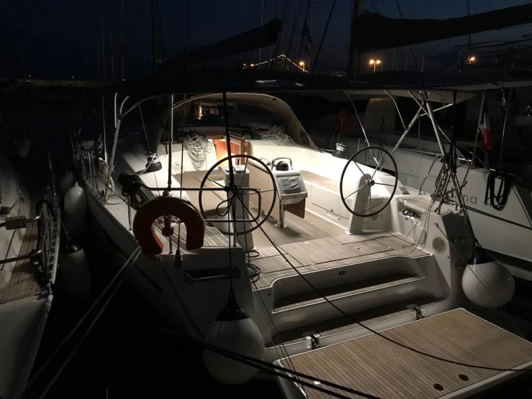 Wynajem łodzi Bavaria Bavaria Cruiser 51 (5 cab.) w Alimos na SamBoat 