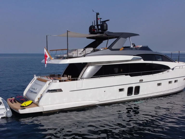 Wynajmij Luksusowy jacht z lub bez skippera San Lorenzo w Olbia