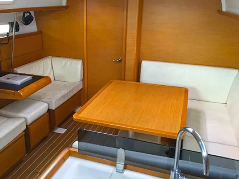 Wynajmij Jeanneau Sun Odyssey 409 (3 cab.) w Lefkáda