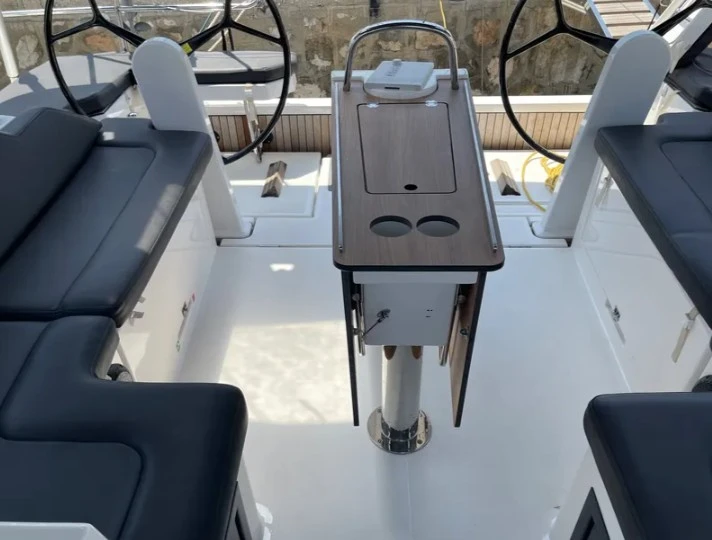 Wynajem łodzi Alimos tanio Bavaria C42 (3 cab.)