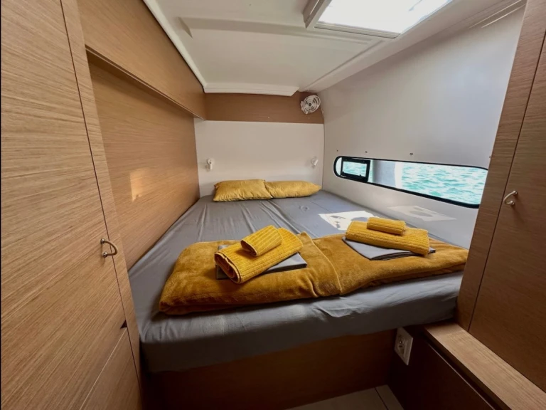 Wynajem Katamaran w Lefkáda - Excess Excess 11 (6 cab.)