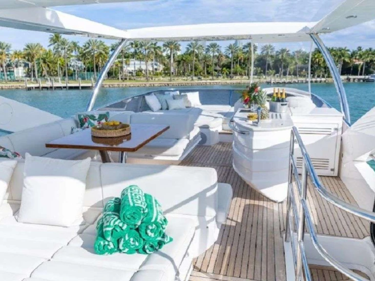 Wynajem Luksusowy jacht w New York (City) - Sunseeker Asha