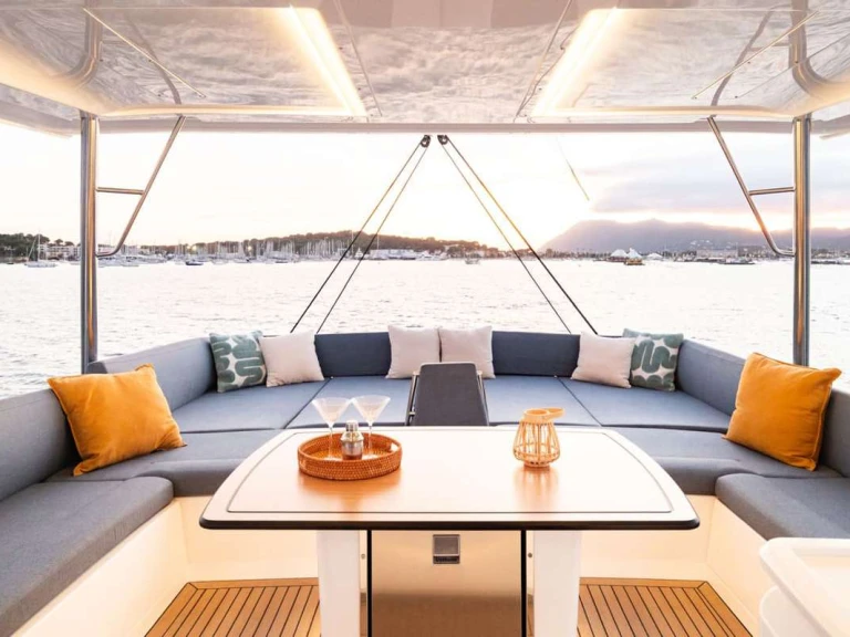 Wynajem Luksusowy jacht Bali z patentem 