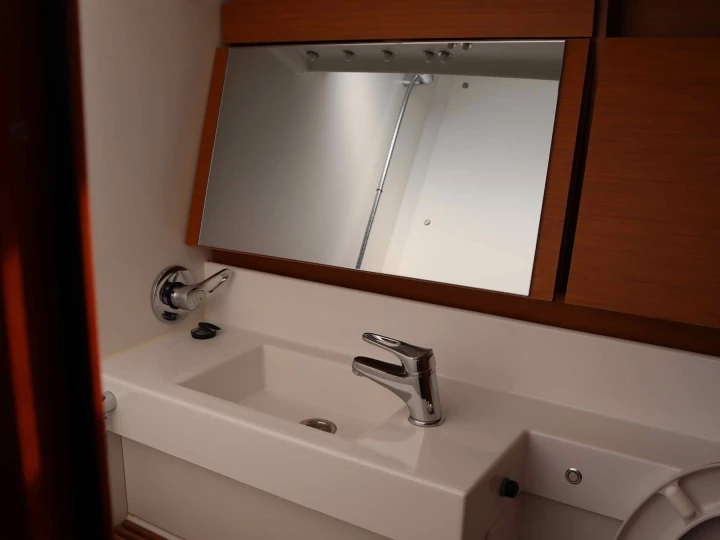 Wynajem łodzi Lefkáda tanio Sun Odyssey 440