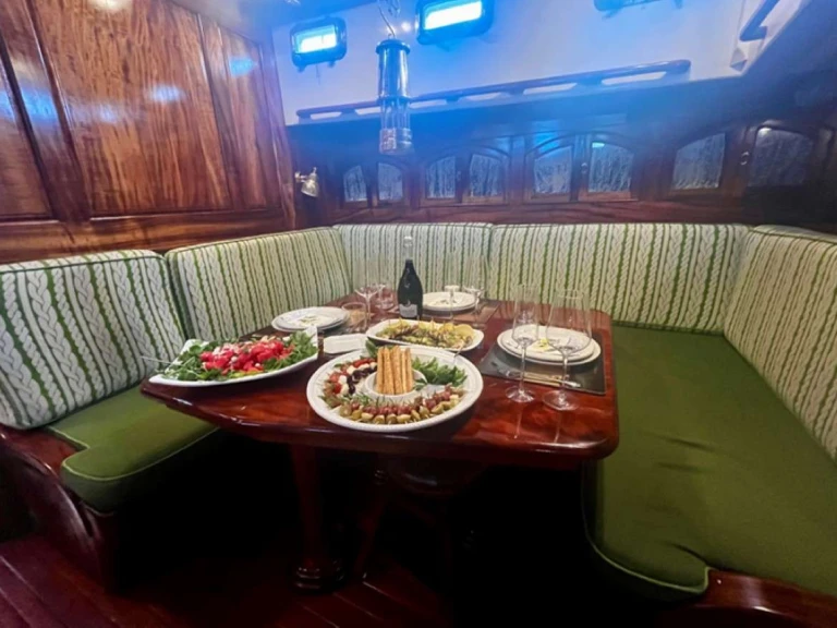 Wynajmij Covey Island Boatworks TREE OF LIFE w Newport