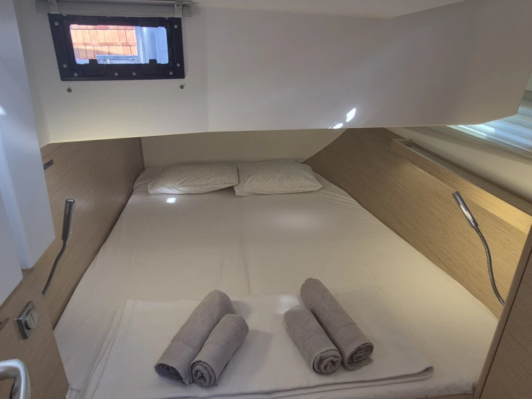 Hanse Hanse 410 między profesjonalistami a osobami prywatnymi w Goecek