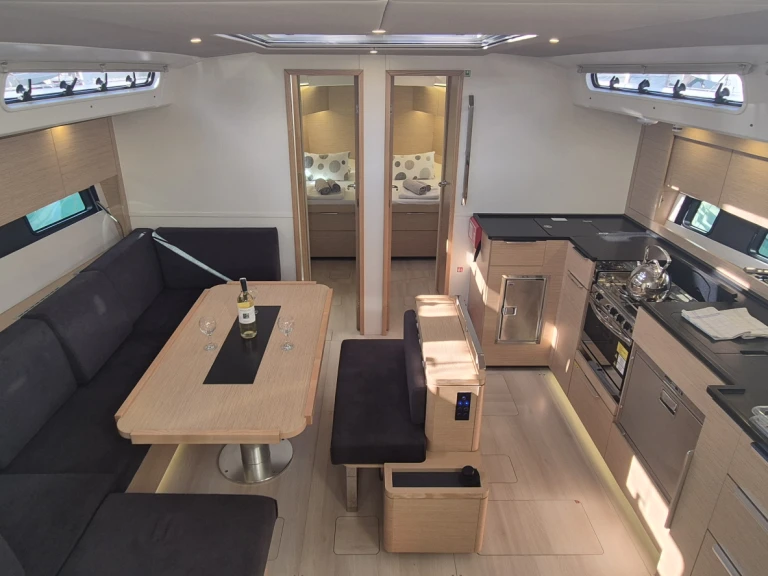 Wynajem łodzi Goecek tanio Hanse 460