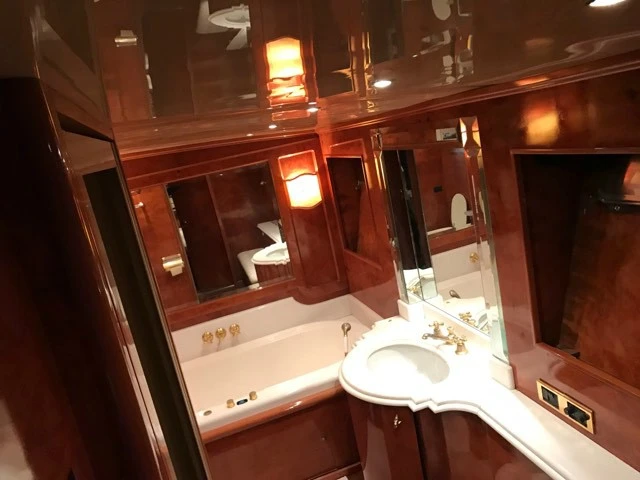 Luksusowy jacht do wynajmu w Palermo w najlepszej cenie