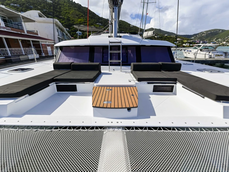 Wynajmij Katamaran z lub bez skippera Fountaine Pajot w Road Town