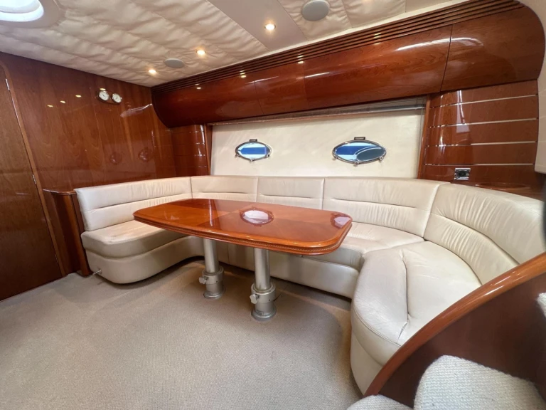 Wynajmij Princess Princess V50 w Golfe-Juan