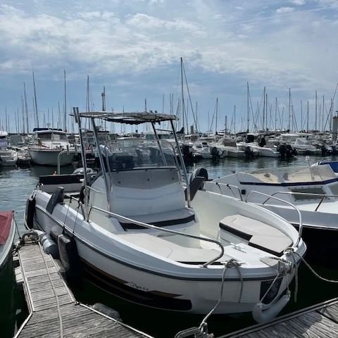 Wynajmij Motorówka z lub bez skippera Bénéteau w Pornichet