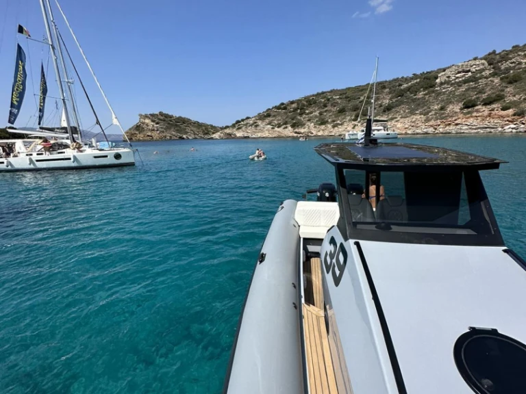 Wynajem w Adámas- ZEN MARINE ZEN 39 na SamBoat