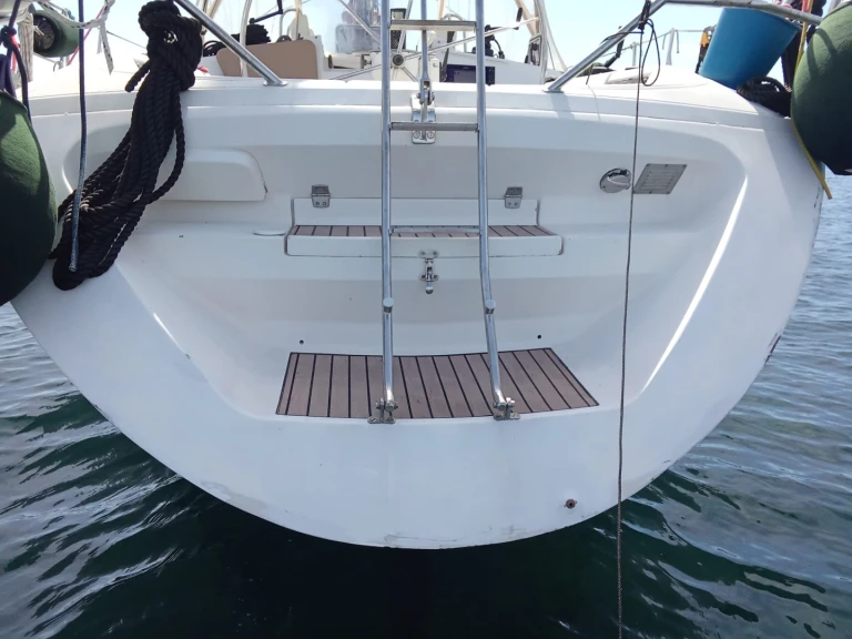 Wynajmij Jeanneau Sun Magic 44 w Baie de Bandol