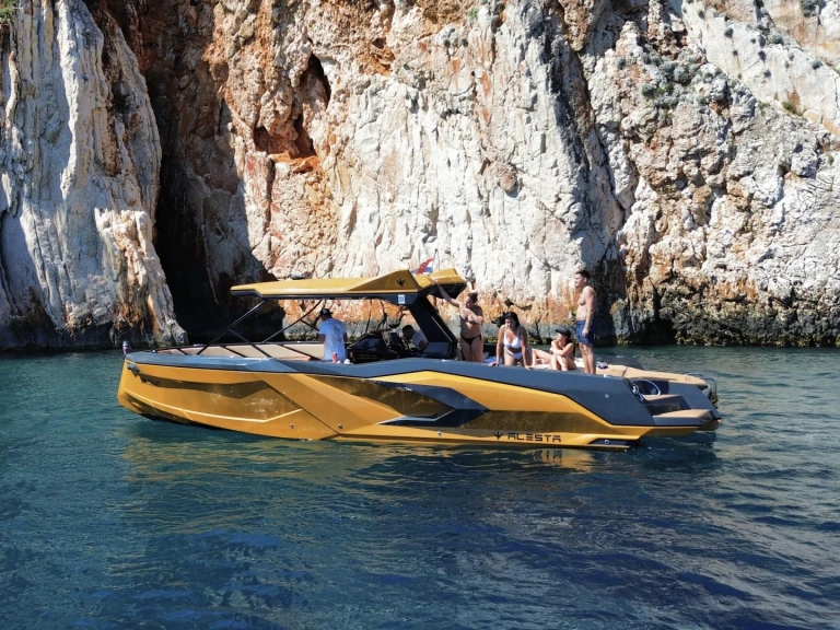 Wynajmij Motorówka z lub bez skippera Alesta Marine w Split