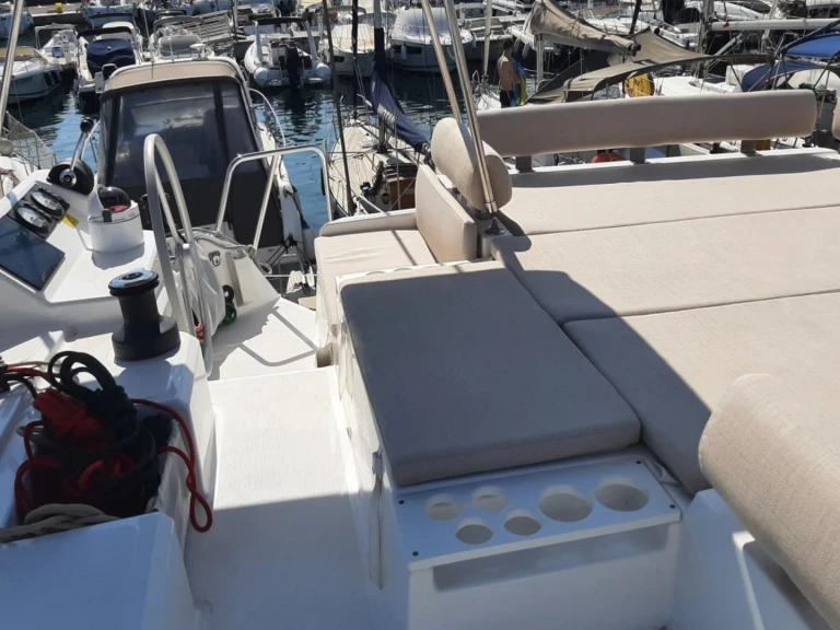 Wynajem Katamaran Bali z patentem 