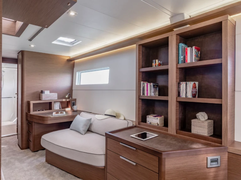 Katamaran do wynajmu w Nea Peramos w najlepszej cenie