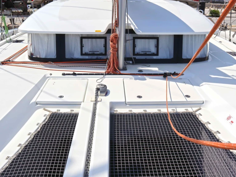 Wynajem Katamaran w Nea Peramos - Excess Excess 11 (6 cab.)