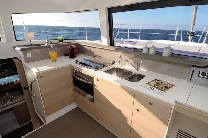 Wynajmij Katamaran z lub bez skippera Bali w Kalkara