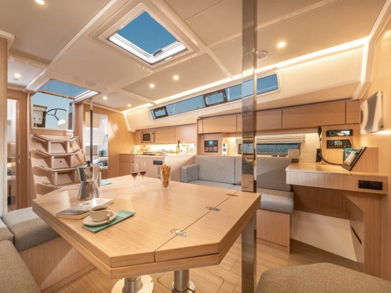 Wynajem w Lefkáda- Bavaria Bavaria C42 (3 cab.) na SamBoat