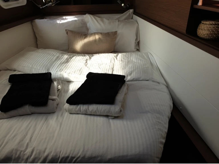 Wynajmij Katamaran z lub bez skippera Lagoon w Vlychada