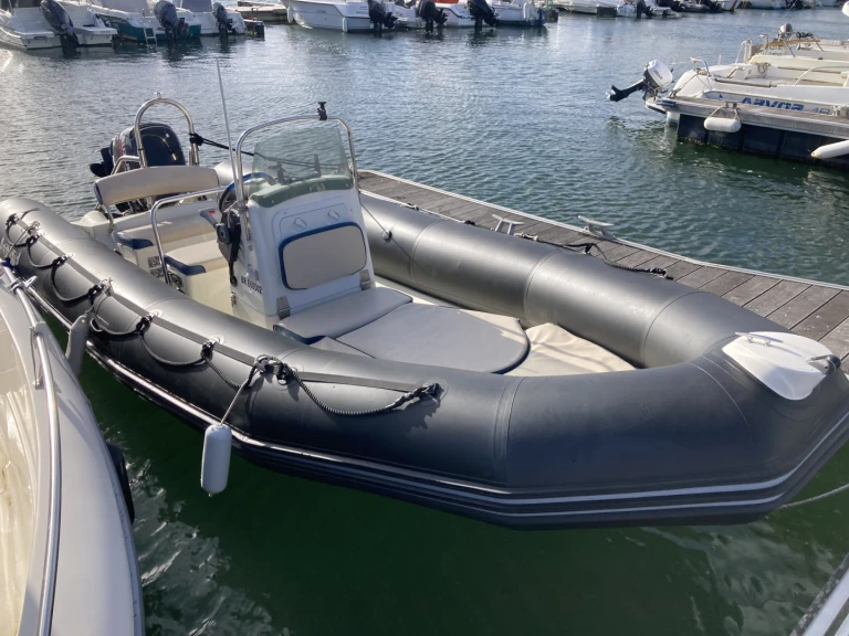 Wynajem łodzi Bombard Explorer 640 SB w Larmor-Plage na SamBoat 