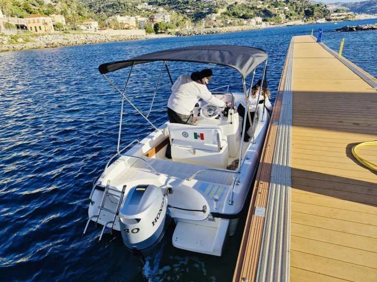 Molinari Molinari ontario między profesjonalistami a osobami prywatnymi w Sanremo