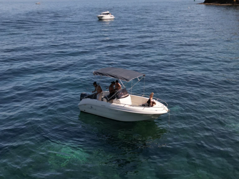 Pacific Craft Pacific Craft 545 Open między profesjonalistami a osobami prywatnymi w Mandelieu-la-Napoule