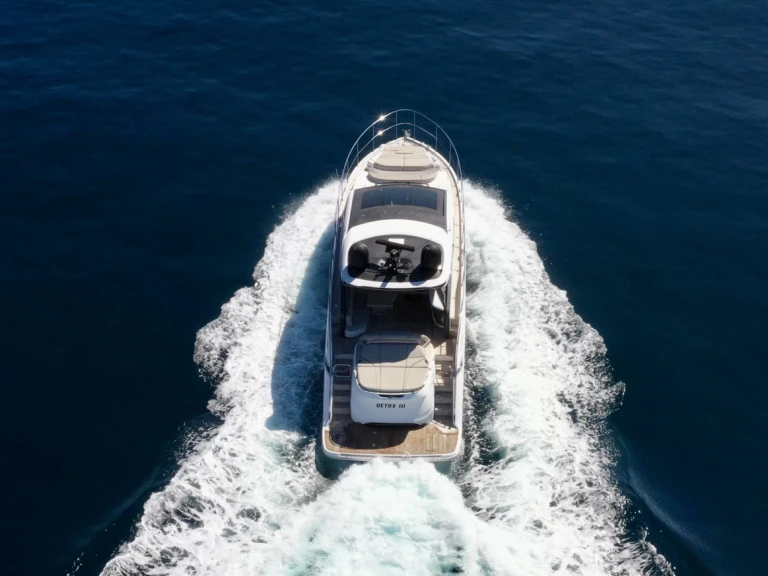 Wynajmij Princess Princess V55 w Port Fréjus