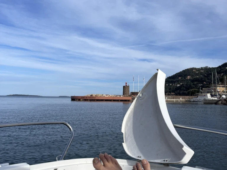 Wynajem Motorówka w Mandelieu-la-Napoule - Bénéteau Ombrine 630