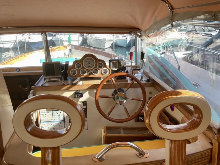 Wynajmij Harding Life boat  w Golfe-Juan