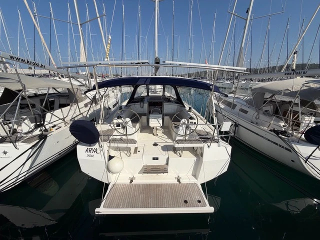 Wynajem łodzi Bavaria Bavaria C 38 w Sukosan na SamBoat 