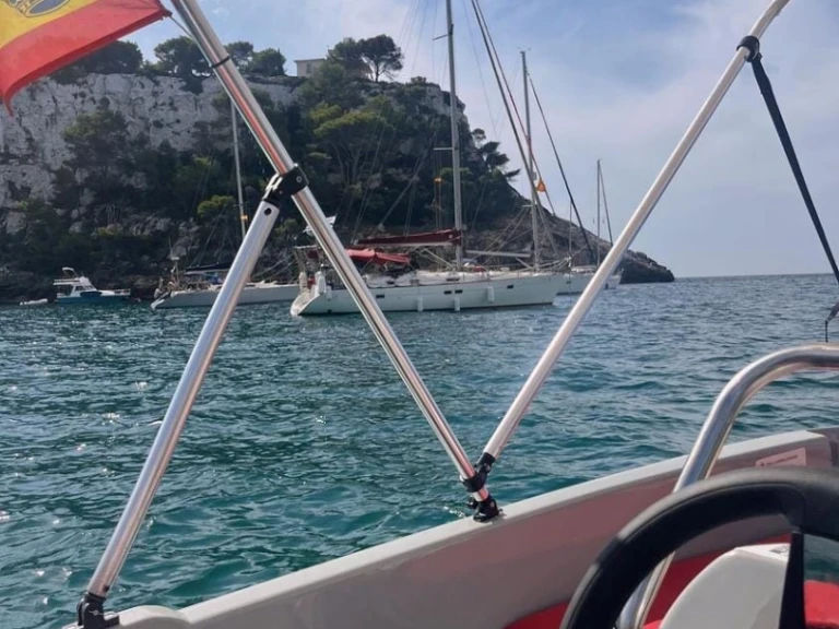 Wynajem łodzi Cala Galdana tanio 135 D