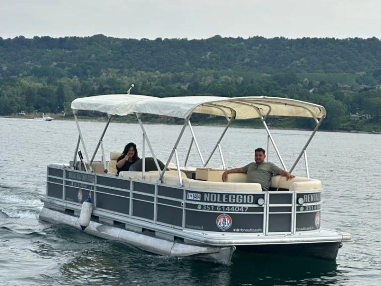 Wynajmij Motorówka z lub bez skippera Pontoon w Castelletto Sopra Ticino