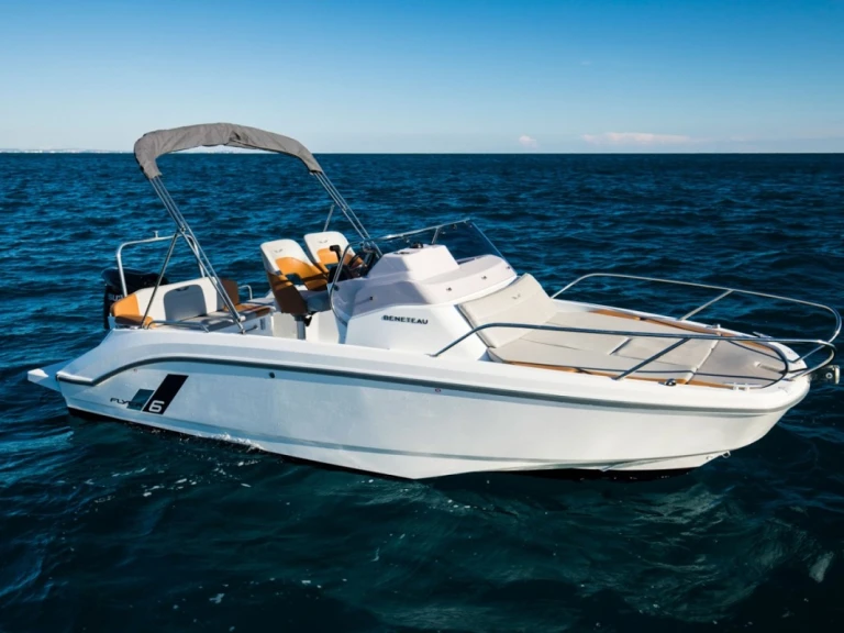 Wynajem łodzi Bénéteau Flyer 6.6 SUNdeck w Port Olímpic of Barcelona na SamBoat 