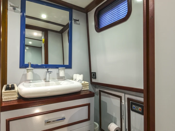 Wynajmij Żaglowiec z lub bez skippera  w Goecek