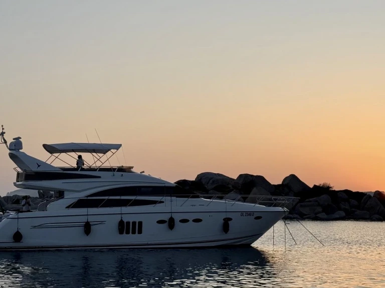 Wynajem łodzi Princess Princess 62 Fly w Portisco na SamBoat 