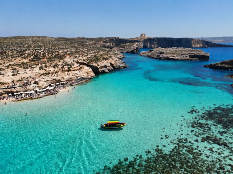 Wynajem łodzi Ċirkewwa tanio motoring