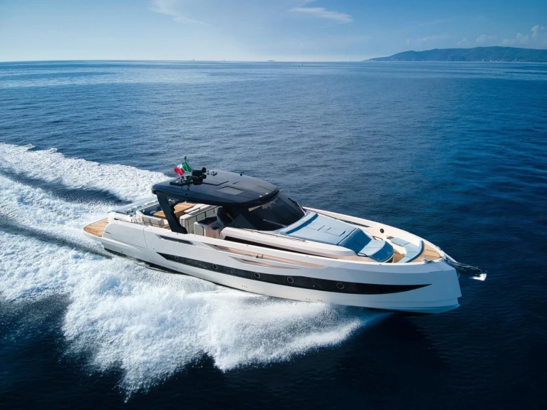 Wynajem Motorówka w Neapol - Cayman Yachts 540 WA