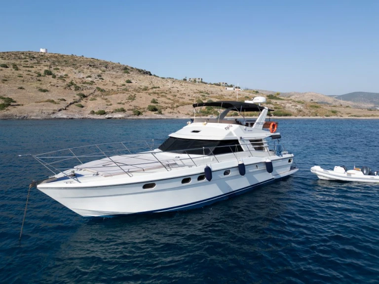 Fairline Fairline 50 między profesjonalistami a osobami prywatnymi w Bodrum