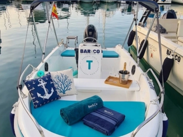 Motorówka do wynajmu w Alicante w najlepszej cenie