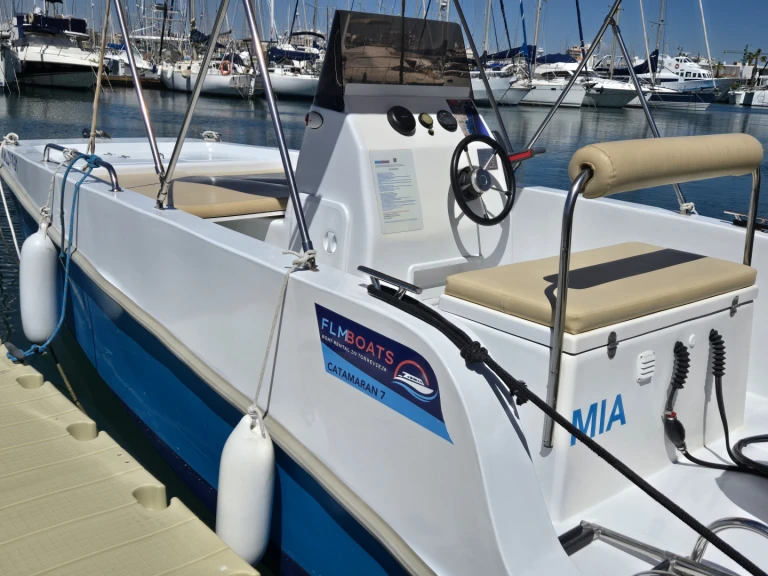 Wynajem łodzi Torrevieja tanio Open Elegance 5.7