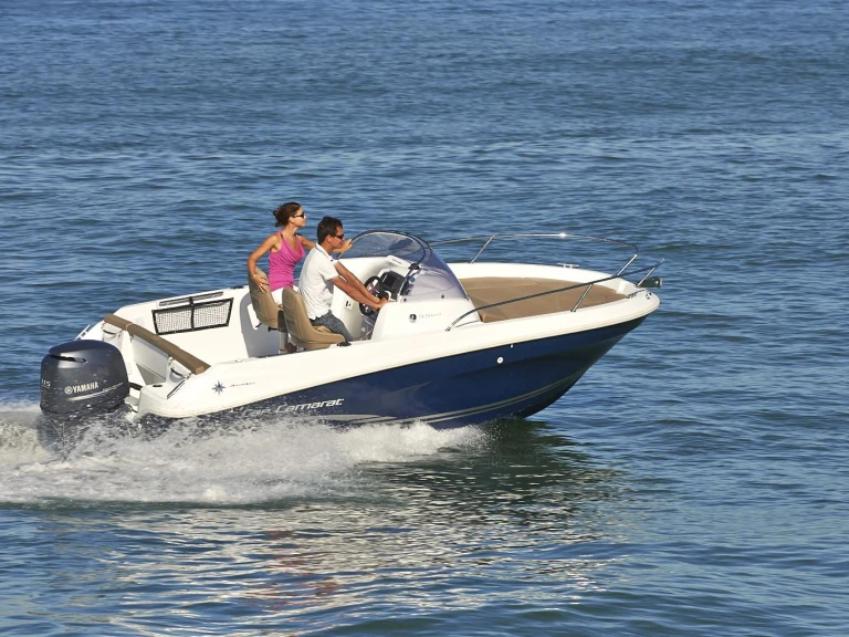 Wynajem Motorówka Jeanneau z patentem 