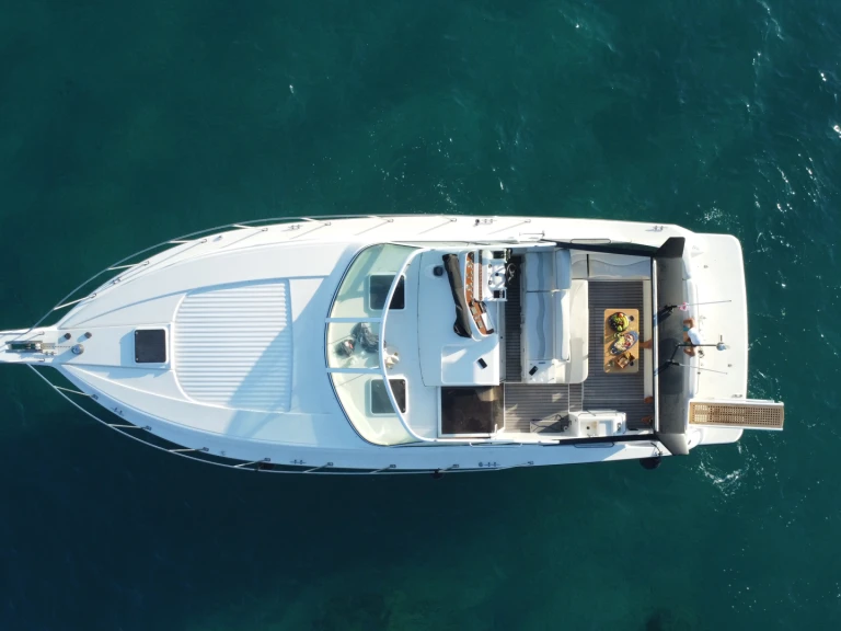 Wynajem łodzi Carver 400 Express w Pórto Chéli na SamBoat 