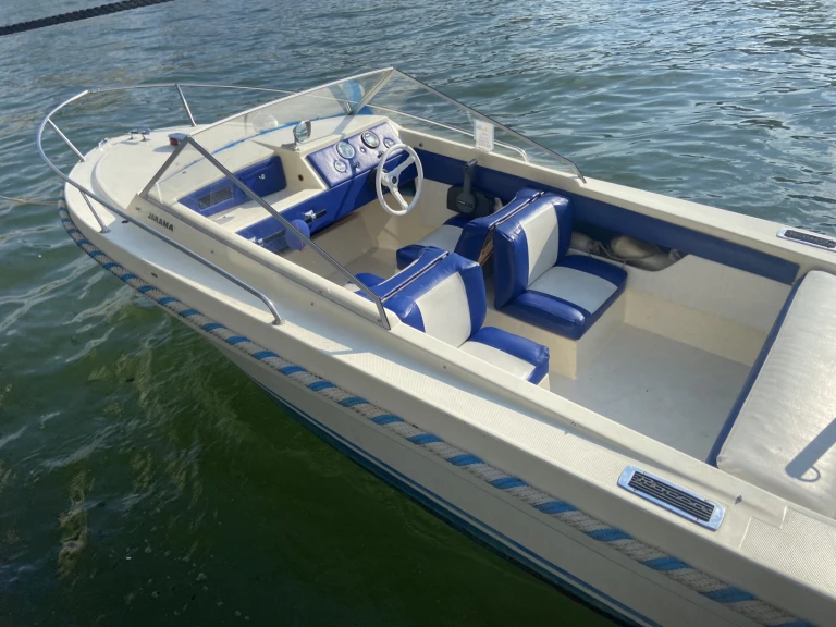 Wynajmij Motorówka z lub bez skippera Rocca w Paris