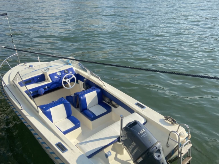 Wynajem Motorówka Rocca z patentem 