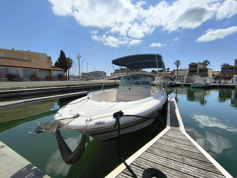 Wynajem łodzi Gruissan tanio Cap Camarat 715